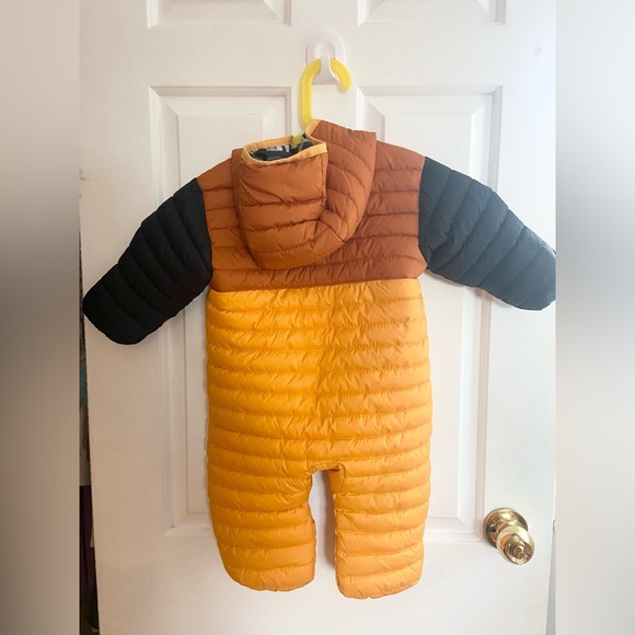 Columbia snuggly suit 6-12m - Picture 2 of 3